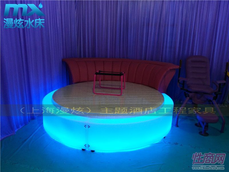 情趣酒店電動床-圓形情趣床-酒店情趣水床-性愛家具3
