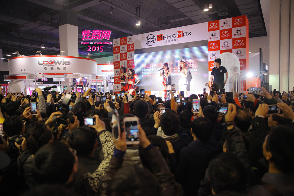 Men'sMax女優(yōu)京香Julia引爆上海成人展圖片6