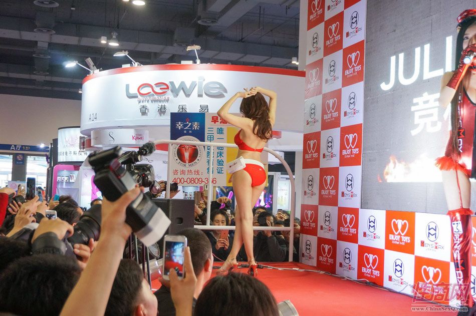 Men'sMax女優(yōu)京香Julia引爆上海成人展圖片42