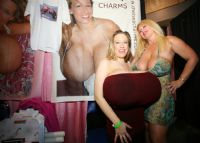 2011�����~���ܳ���չeXXXotica��Ů���ƈDƬ10