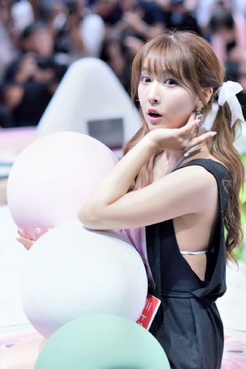 ҕ�Xʢ����X��Ů���텢���_(t��i)�����˲��[�ˈDƬ24