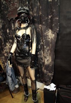 BDSM���