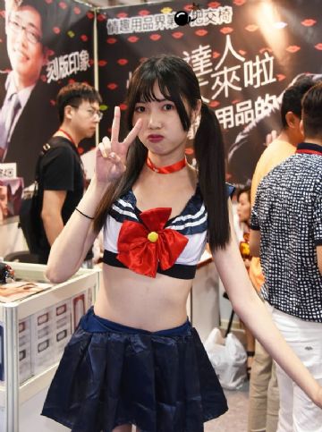 �Ը��Ʒ�ģ��������չ��Ę�(bi��o)�Z�������L(f��ng)�U(xi��n)Ŷ